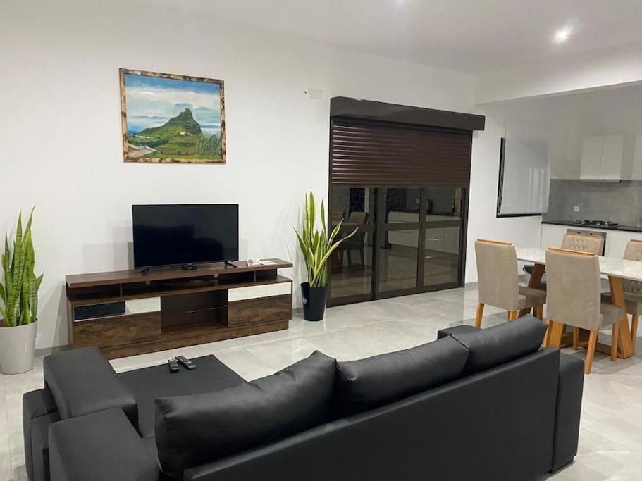 Casa Nelly & Toi Jb Tarrafal (Sao Nicolau)